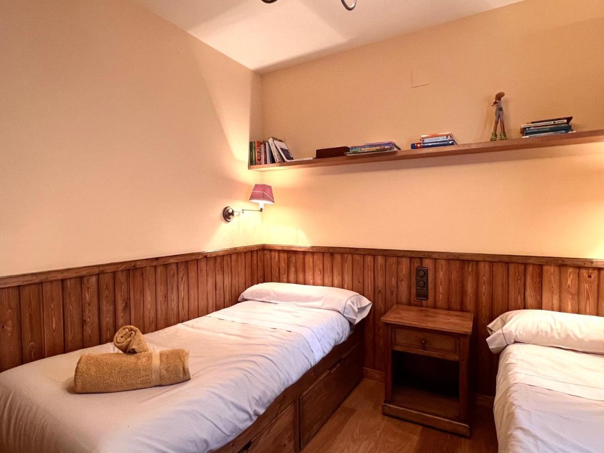 Apartament De La Vall Ferrera - L'Amfitriona Àreu Exterior foto
