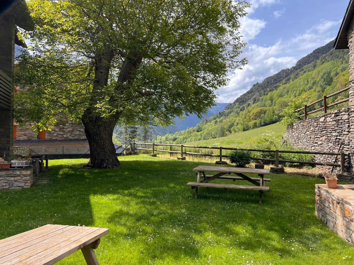 Apartament De La Vall Ferrera - L'Amfitriona Àreu Exterior foto